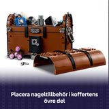 Construction set Lego Wednesday 76785 Thing's Apartment 828 Pieces-6